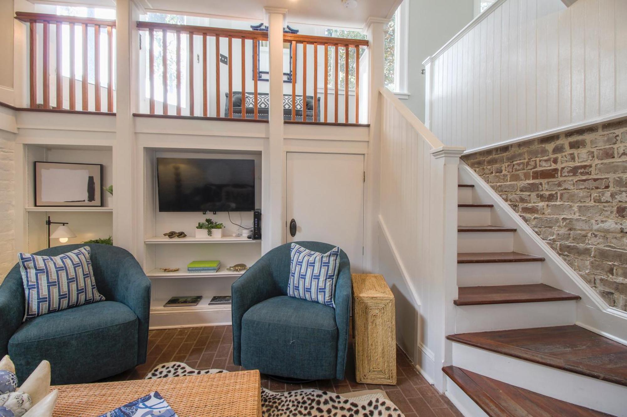Walk To It All In Downtown, Double King Beds Savannah Exterior photo